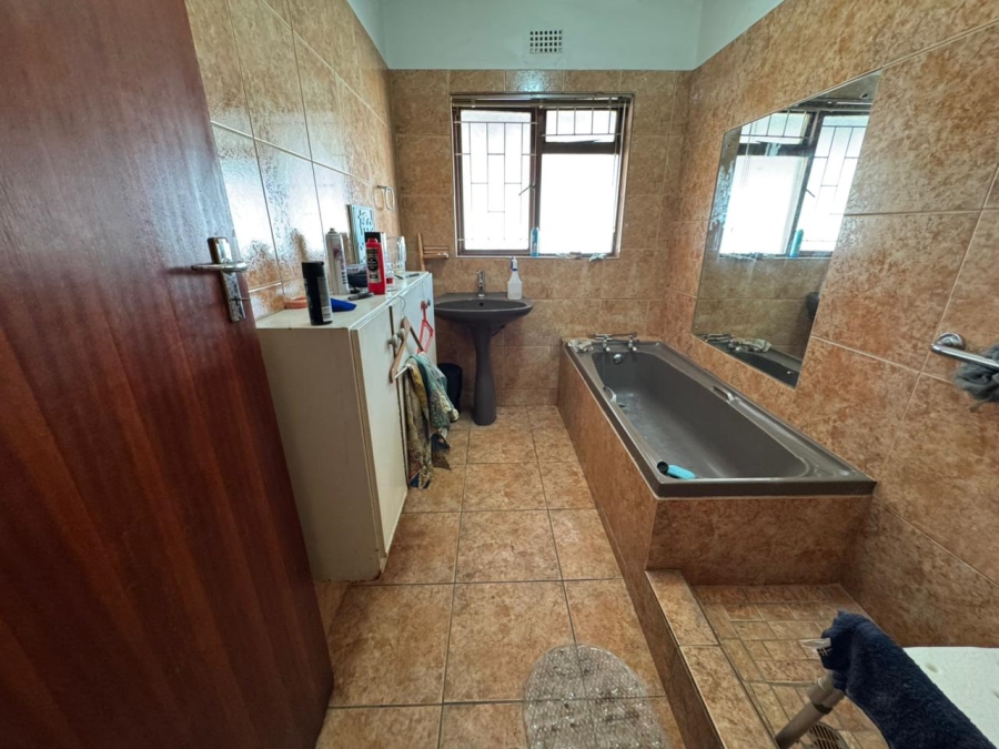 3 Bedroom Property for Sale in Belhar Western Cape